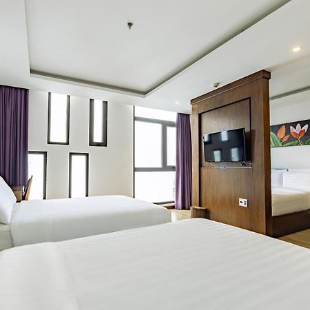 Golden Sun Apartment By New Sky Travel Дананг Екстериор снимка