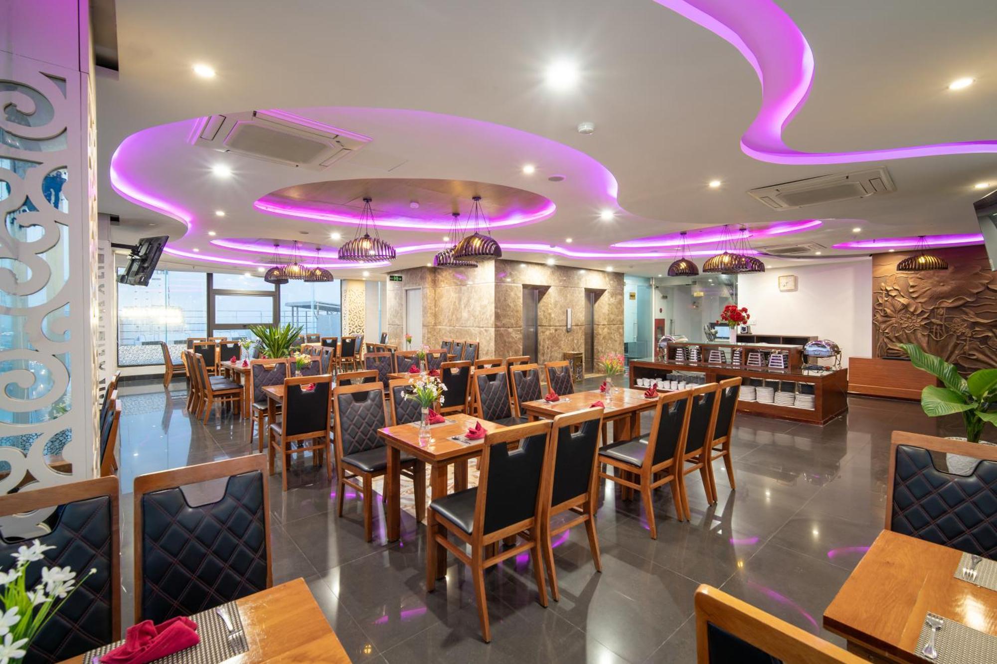 Golden Sun Apartment By New Sky Travel Дананг Екстериор снимка