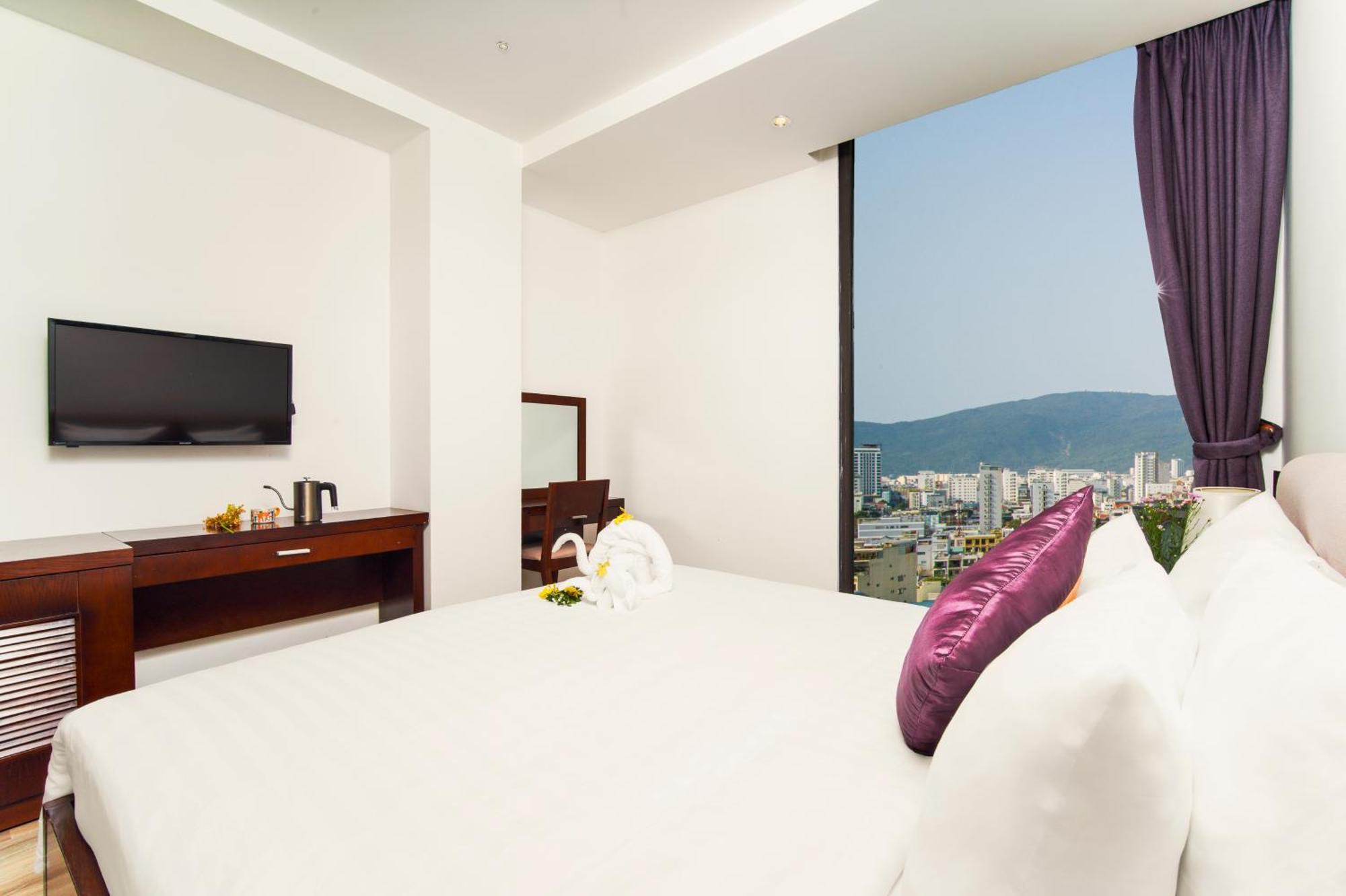Golden Sun Apartment By New Sky Travel Дананг Екстериор снимка