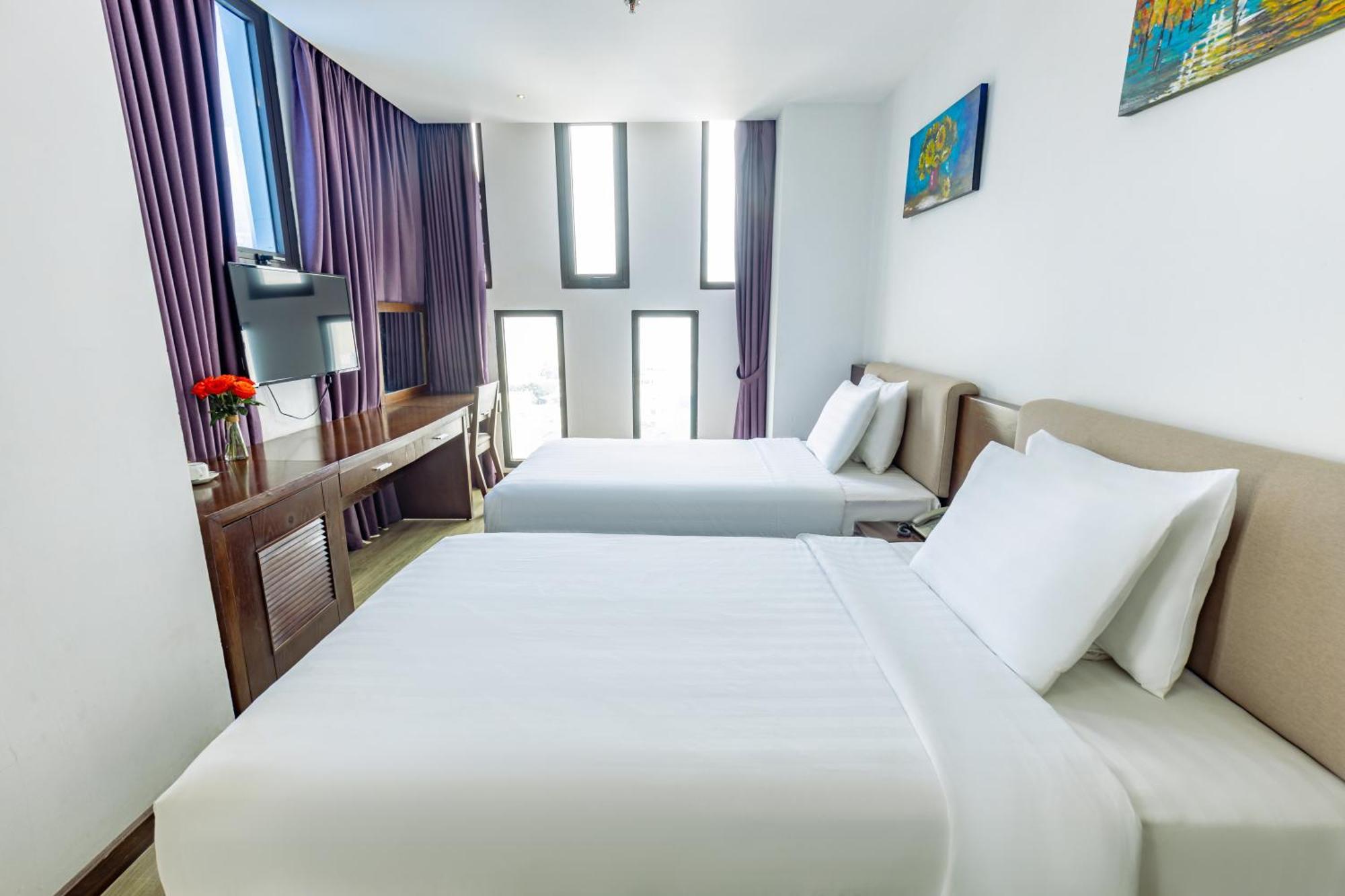 Golden Sun Apartment By New Sky Travel Дананг Екстериор снимка