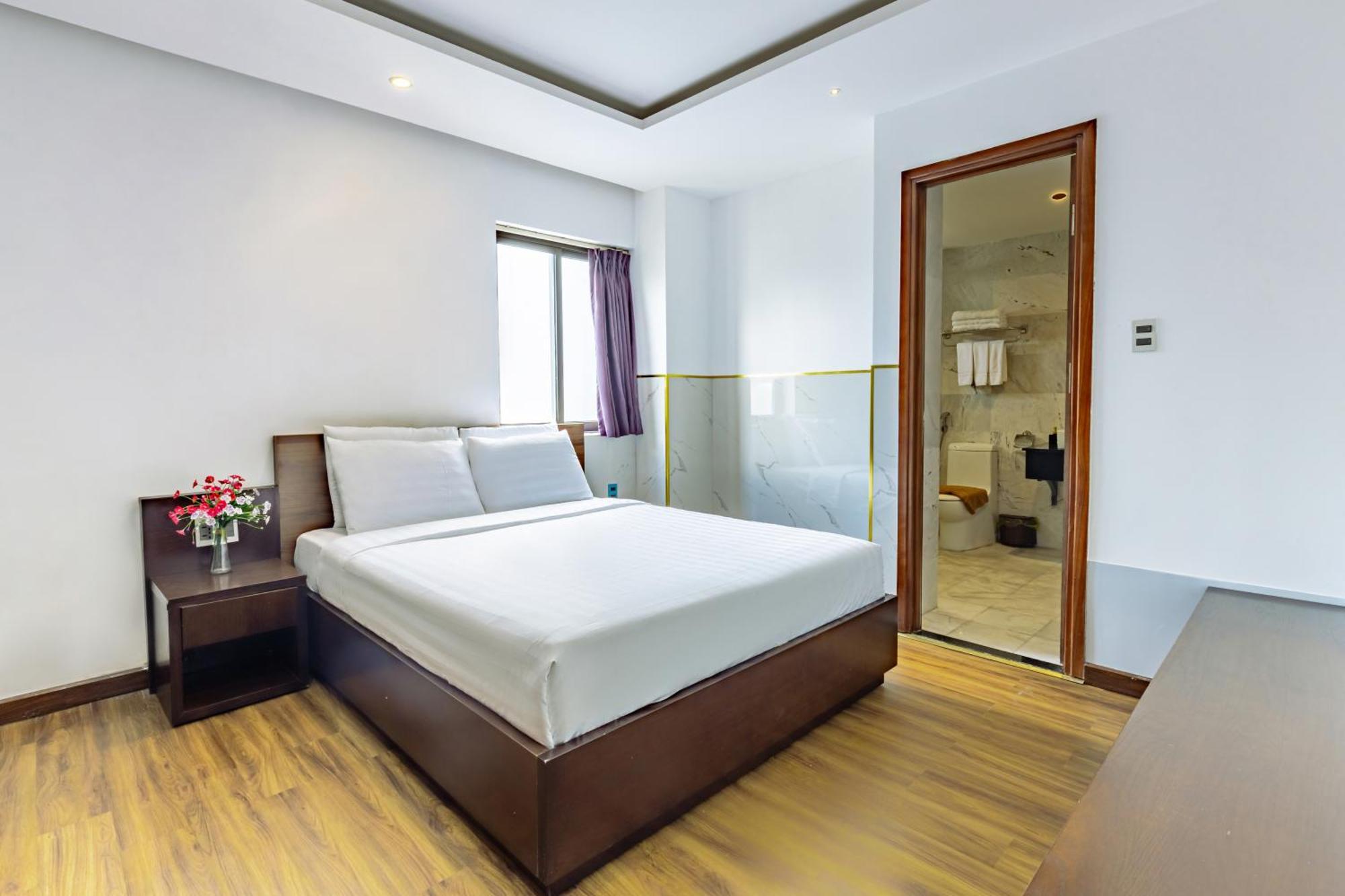 Golden Sun Apartment By New Sky Travel Дананг Екстериор снимка