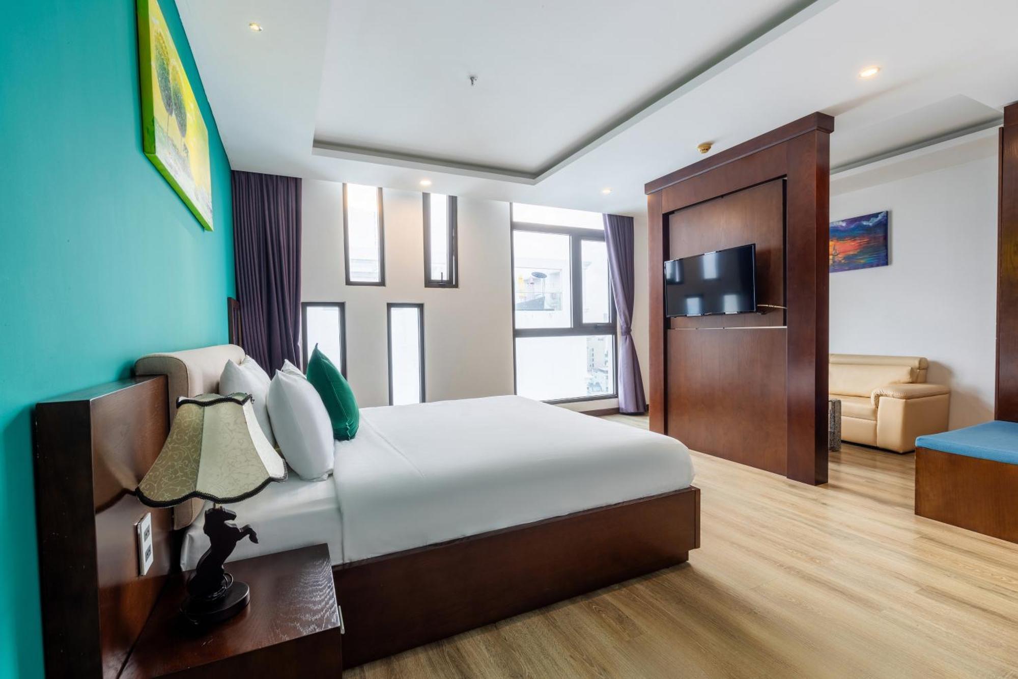 Golden Sun Apartment By New Sky Travel Дананг Екстериор снимка